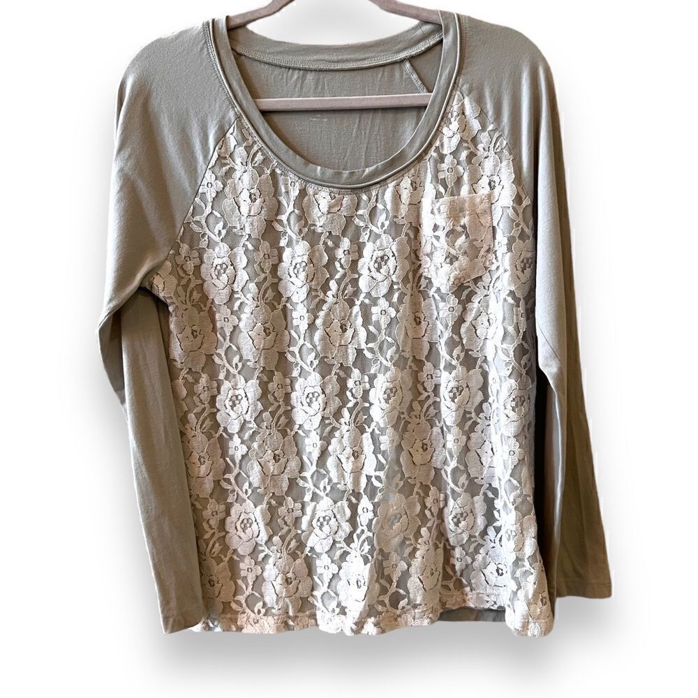 Soft Surroundings Lace Front Top Women’s Med Sage Green White Lace